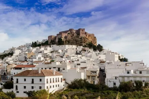 Vista de Granada desde el interior de la Alhambra