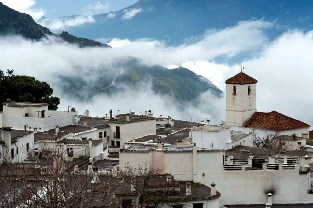 La Alpujarra, sitio ideal para hacer turismo activo en Granada