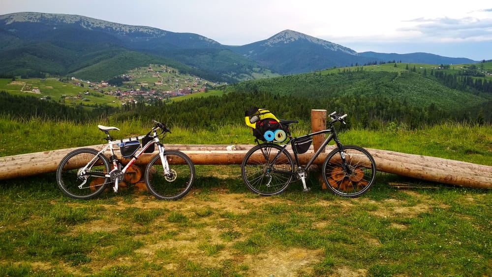 Cycling Tourism in Granada: 3 Essential Routes